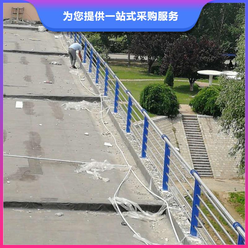 道路护栏镀锌波形护栏现货批发品质优良