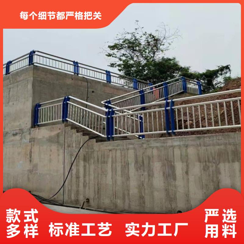 道路护栏山东复合管护栏厂家好品质用的放心质量牢靠